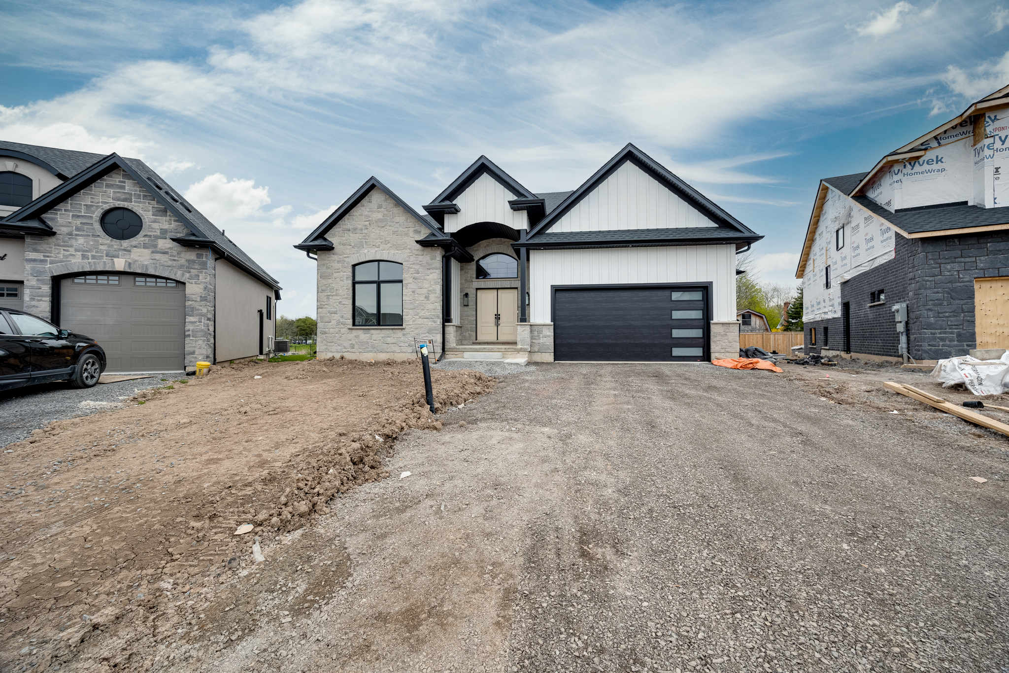 Saffron Estates Fonthill - Custom Home for Sale