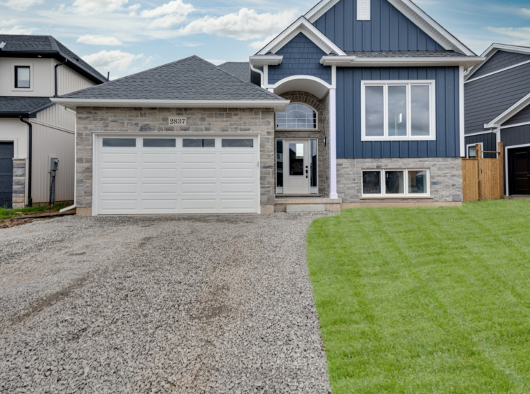 Saffron Estates Fonthill - Custom Home for Sale