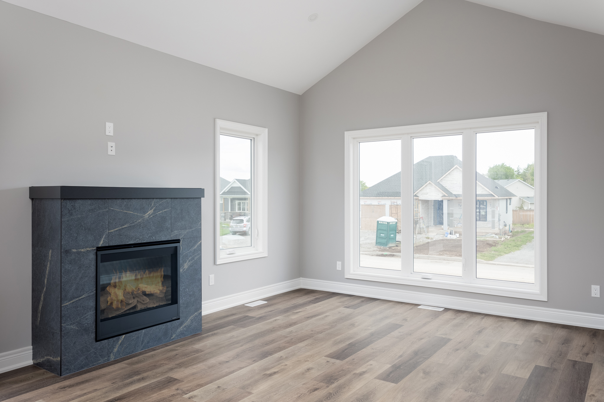 Saffron Estates Fonthill - Custom Home for Sale